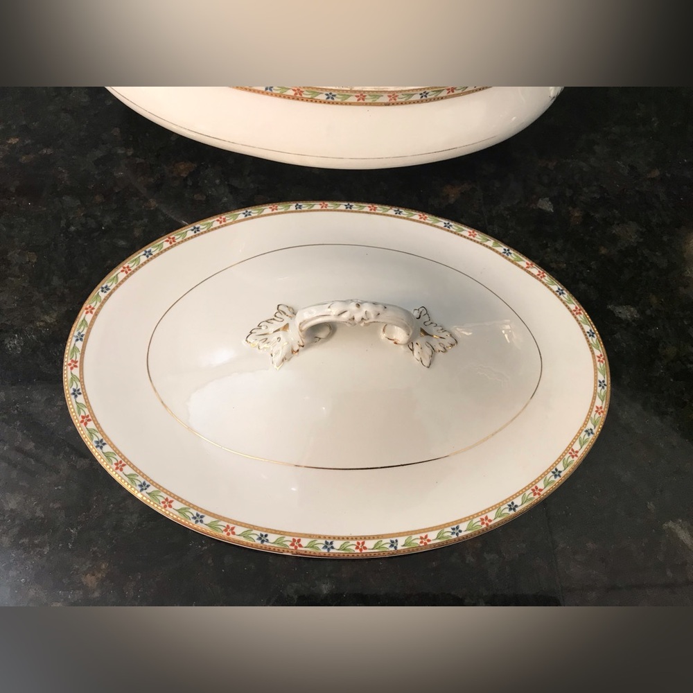 Antique John Maddock & Sons Royal Vitreous China Covered serving dish c.1896+ - Picture 4 of 8
